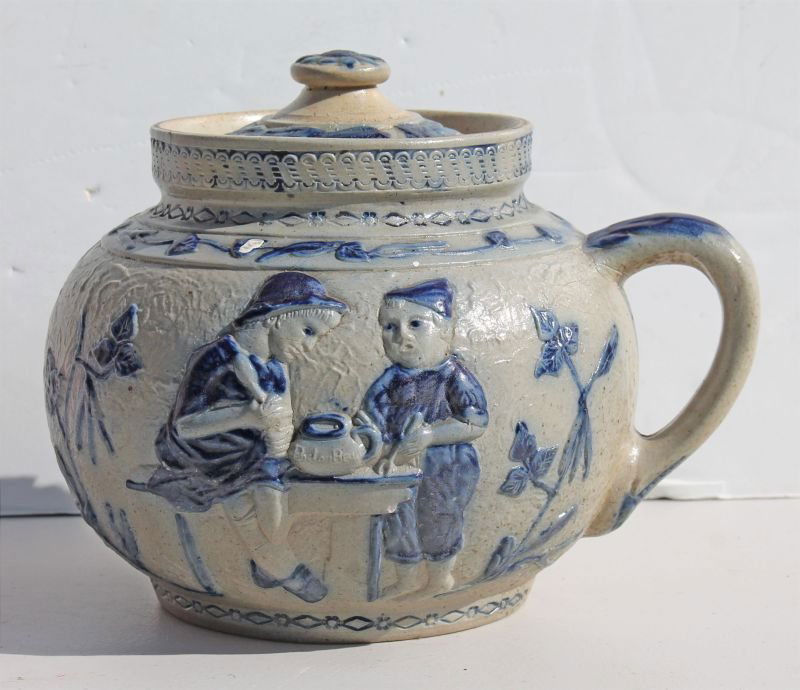 fine "Boston Baked Beans" cobalt dec stoneware bean pot (1 of 4)