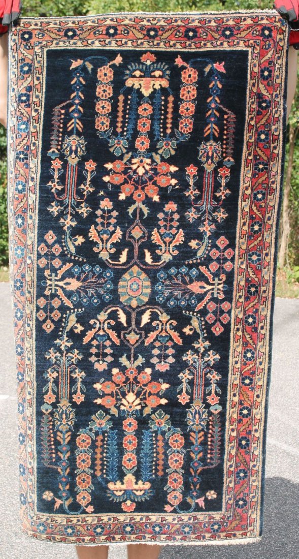 2'7"x4'10" antique Persian Blue Sarouk Oriental area (1 of 1)