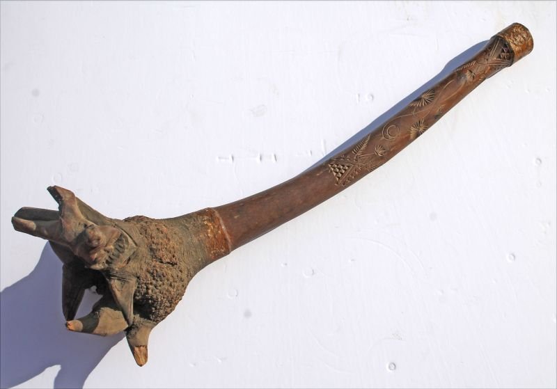 Large carved Native American war club w incised animal (1 of 8)