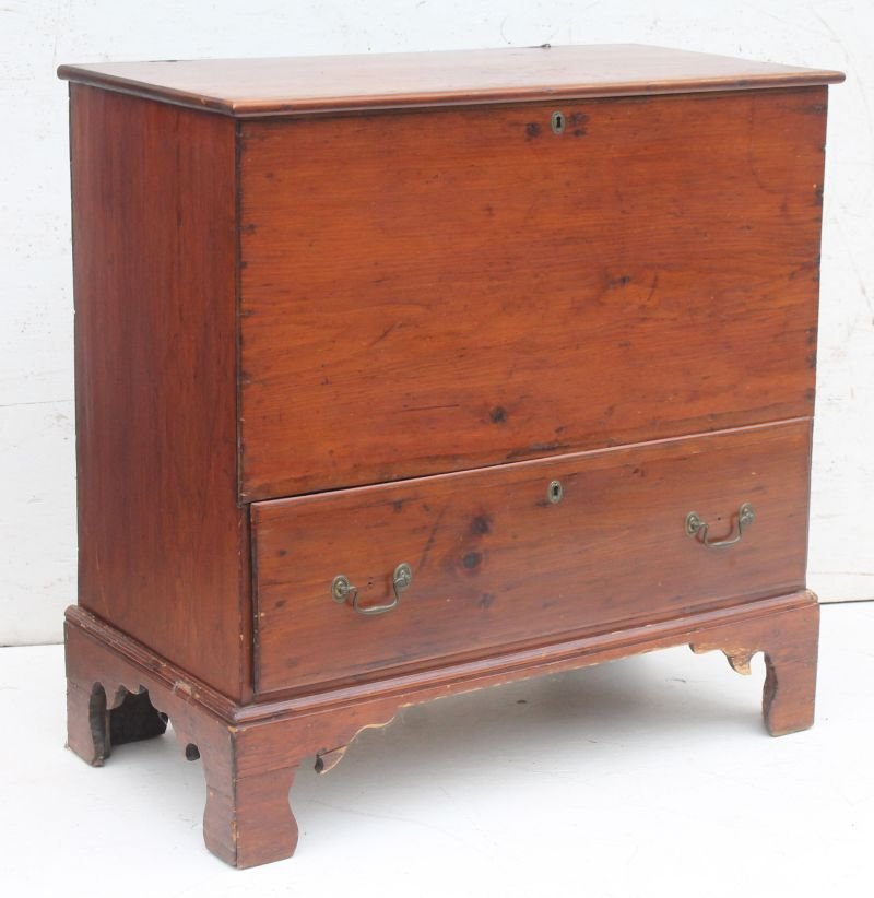 Period country Chippendale New England pine 1 drawer (1 of 2)