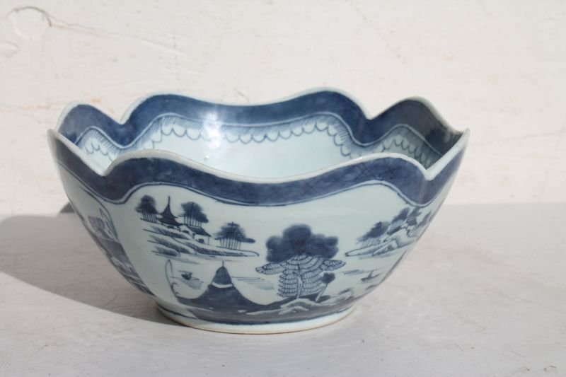 early 19thC Chinese Export Canton blue & white (1 of 3)