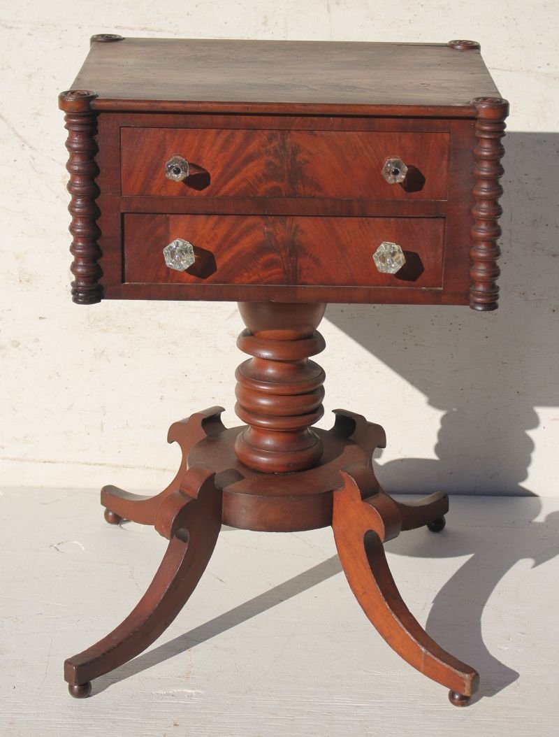 ca 1800-1820 NYS Classical 2 drawer mahog stand w orig (1 of 2)