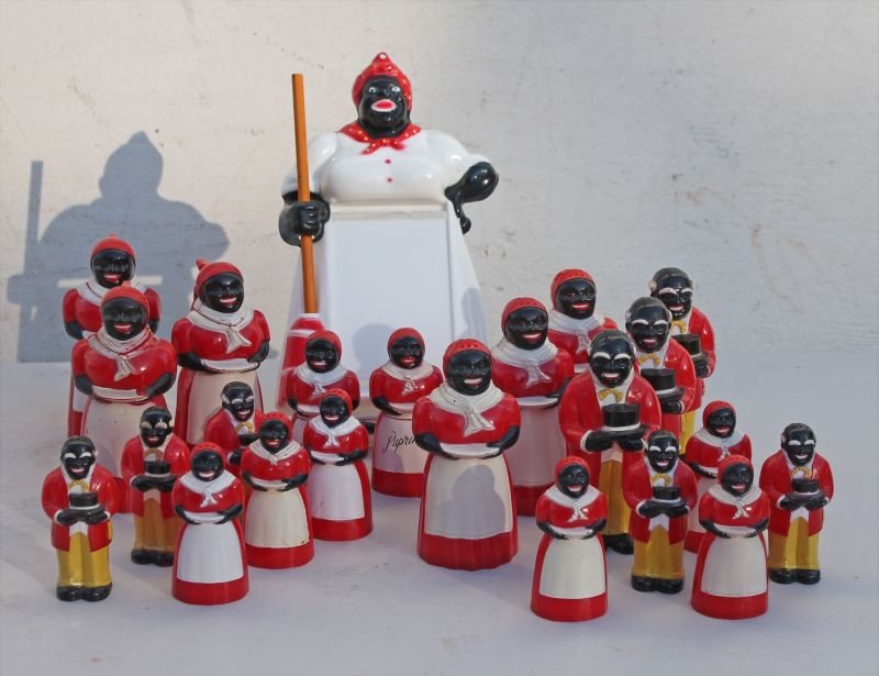 23 pc lot of collectible hard plastic Uncle Mose & Aunt (1 of 3)