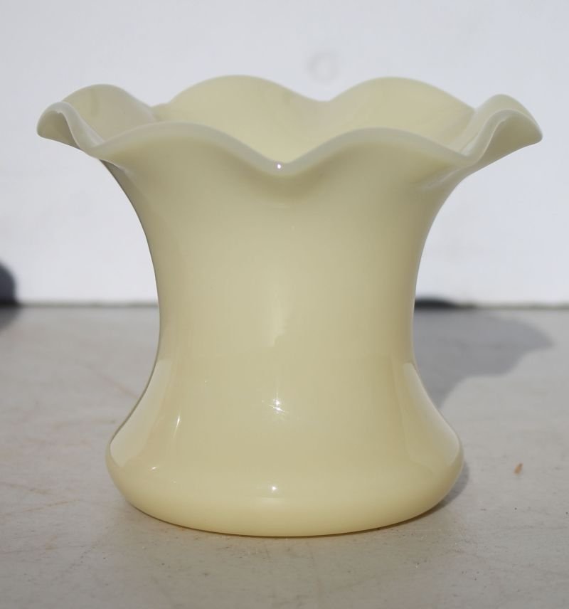 Steuben (unsgnd) custard glass flared vase - 4" tall (1 of 2)