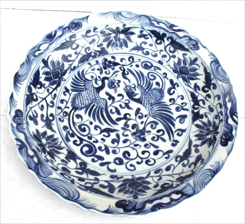 Chinese blue & white porcelain platter w 6 Chinese (1 of 5)