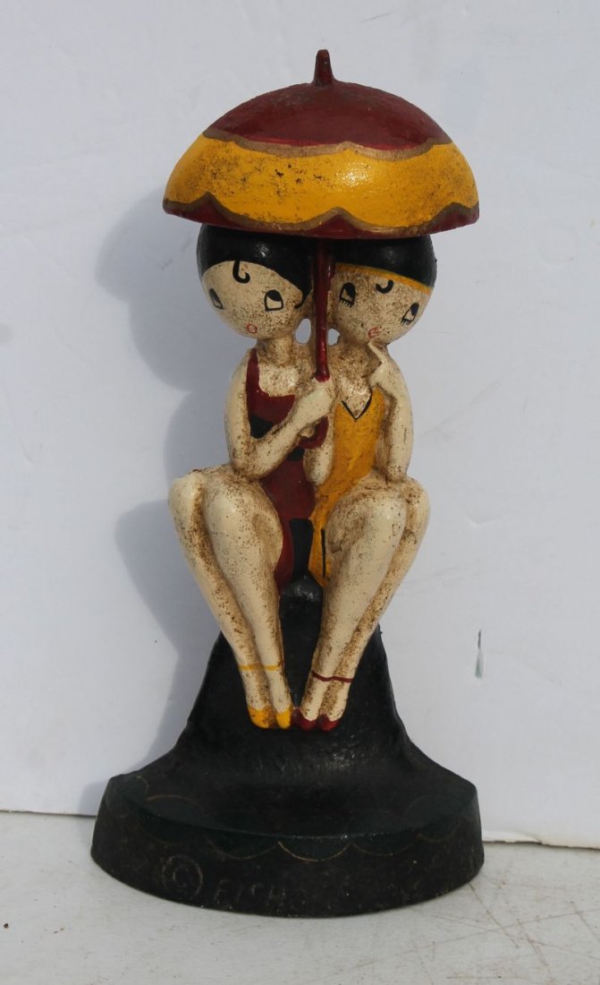 Fine ca 1920 cast iron Bathing Beauties doorstop by the (1 of 4)