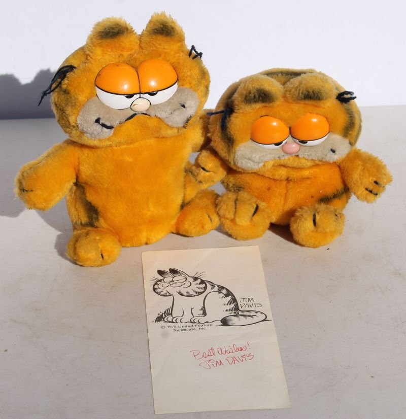 2 stuffed 20thC house found Garfield cats w autographed (1 of 2)