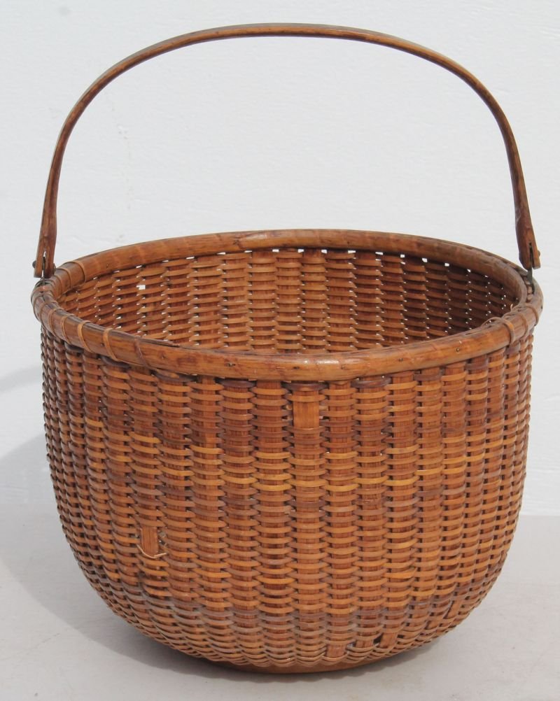 Antique Nantucket swing handled basket - 7 1/2" tall x (1 of 4)
