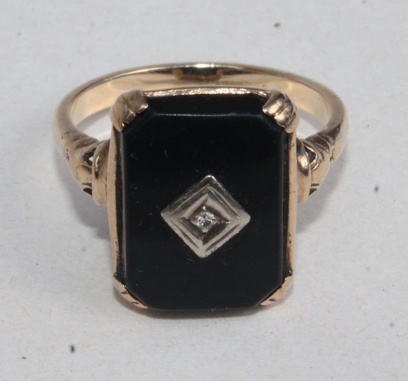 14k gold ring w onyx & diamond (1 of 1)