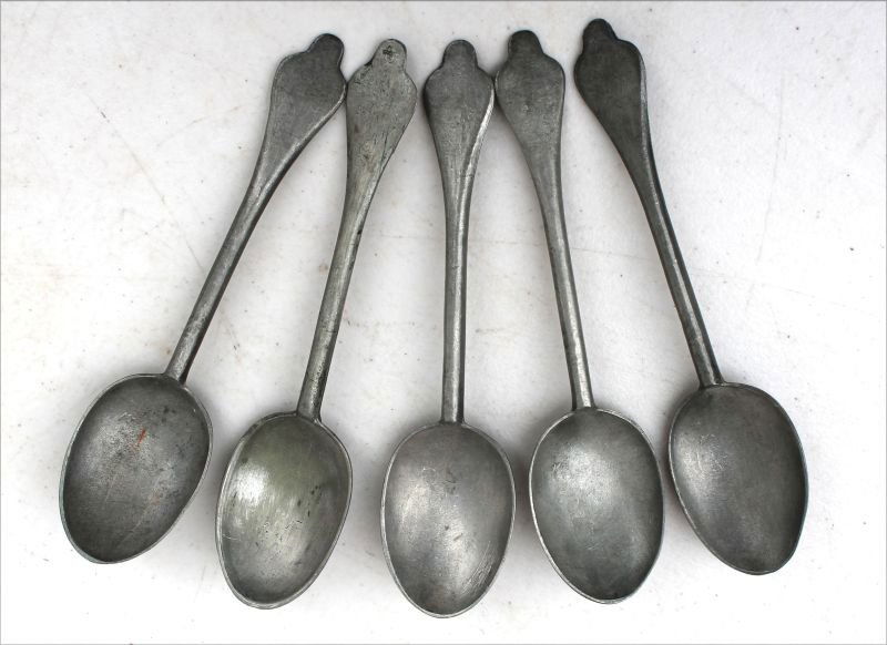 lot of 5 antique pewter spoons - 7" long (1 of 3)