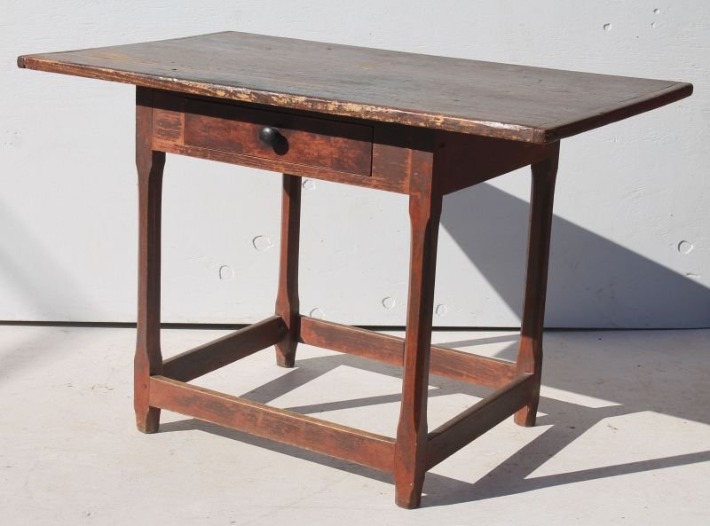 very nice WM & Mary period ca 1730 CT maple & pine (1 of 2)