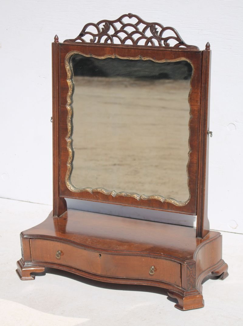 ca 1770's period Chippendale fine form Boston bow front (1 of 3)