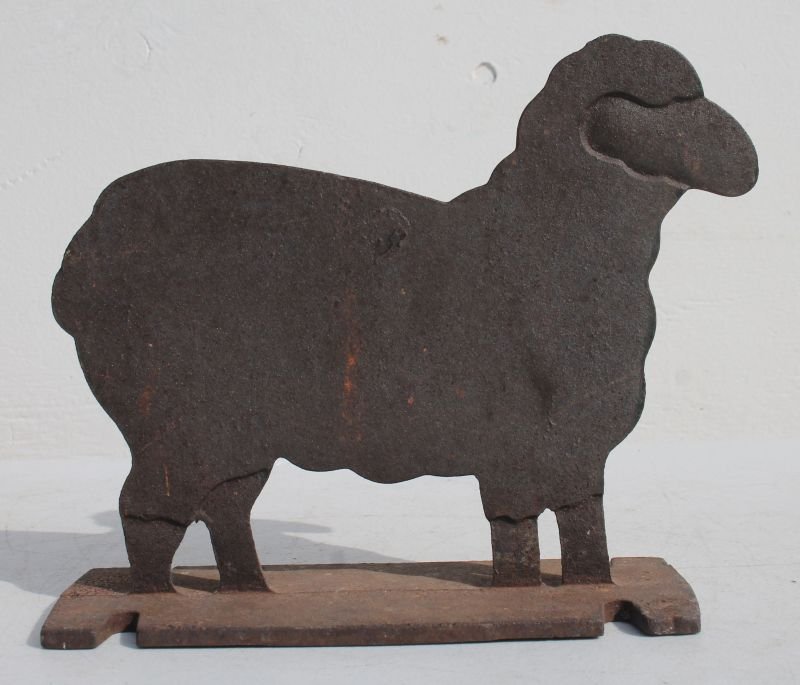 ca 1920 fine & rare cast iron sheep bootscraper in orig (1 of 2)