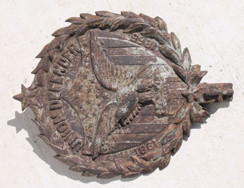 Rare cast iron Civil War grave marker marked Union: Rare cast iron Civil War grave marker marked Union Defender & w embossed eagle & laurel wreath decoration - 10"x8"