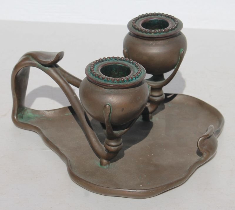 sgnd Tiffany Studios bronze dbl chamber stick #6075 in (1 of 5)