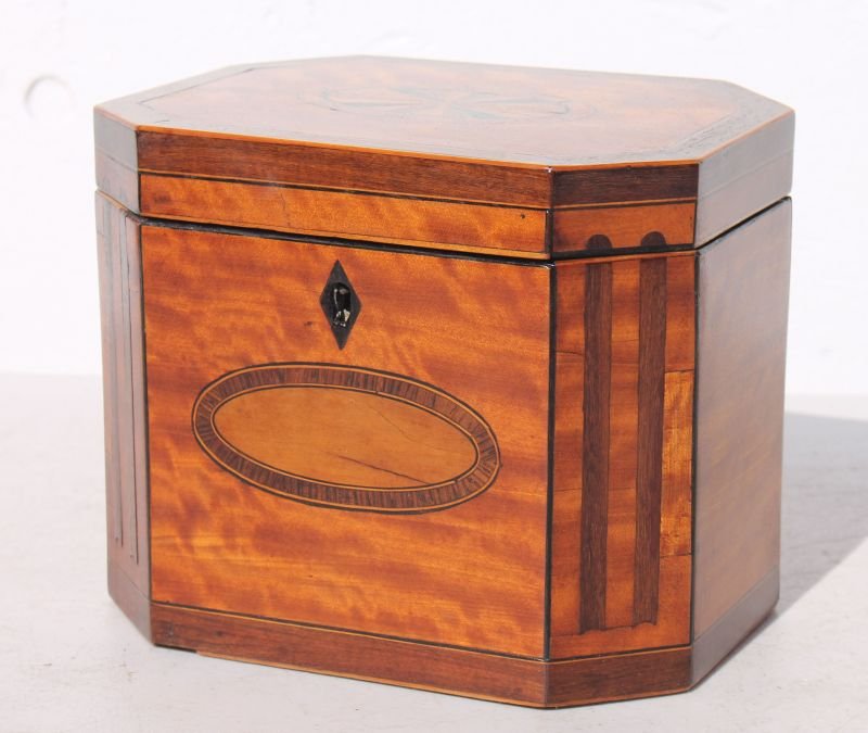 19thC satinwood octag shaped tea caddy w canted corners (1 of 5)