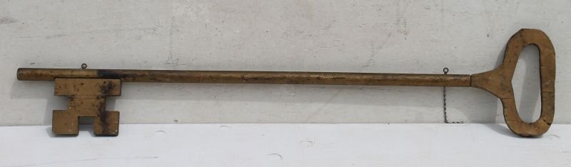 ca 1920's long wooden key form trade sign in old gold (1 of 2)