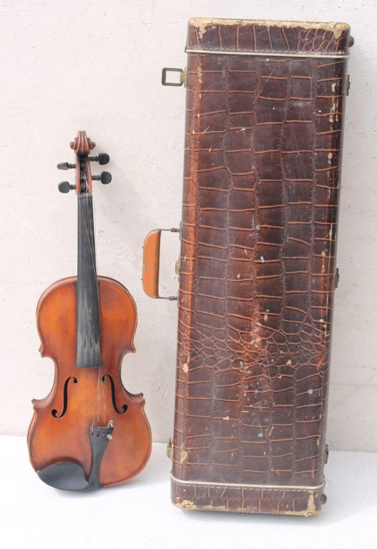 E.H. Berlin violin in case w a bow - interior of violin (1 of 4)