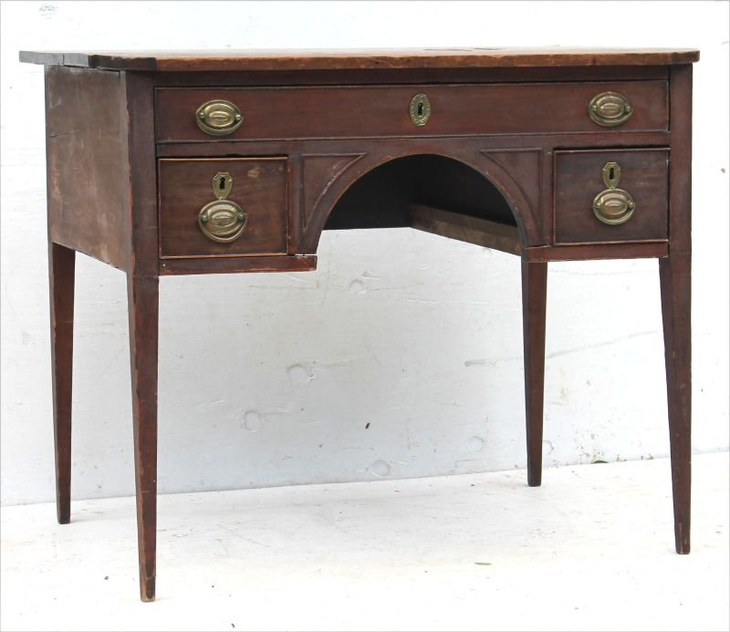 Extremely rare early Hepplewhite period ca 1780 Boston: Extremely rare early Hepplewhite period ca 1780 Boston mahog dressing table (lowboy) in orig surface w orig brasses & veneers - This is a rare form as lowboys were not prevalent past the Chippendale p