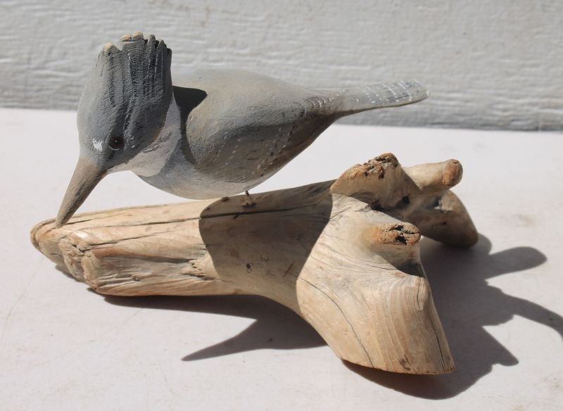 carved & ptd King Fisher bird decoy by D. Washington: carved & ptd King Fisher bird decoy by D. Washington dated ? & numbered on driftwood stand - 8" long bird
