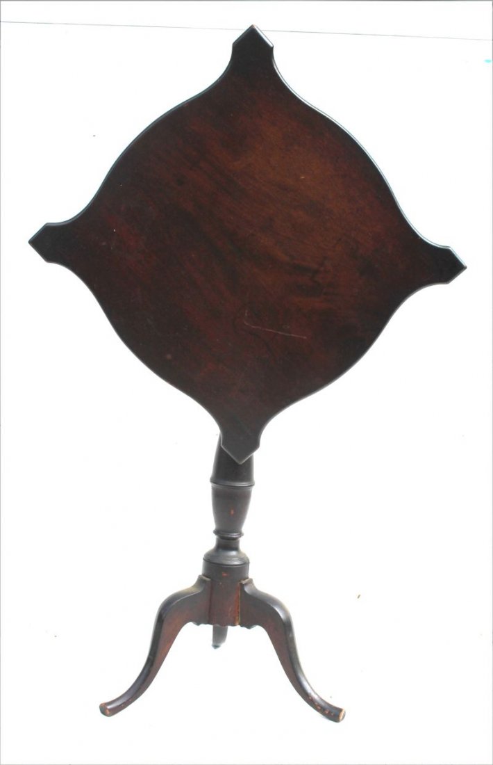 18thC Newport RI exceptional form shaped top tilt top (1 of 5)