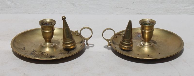 fine pr of Colonial Williamsburg cast brass chamber (1 of 2)
