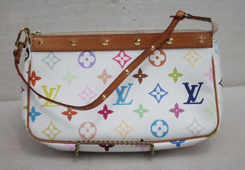 Authentic Louis Vuitton small hand bag - 9"x6" - (1 of 6)