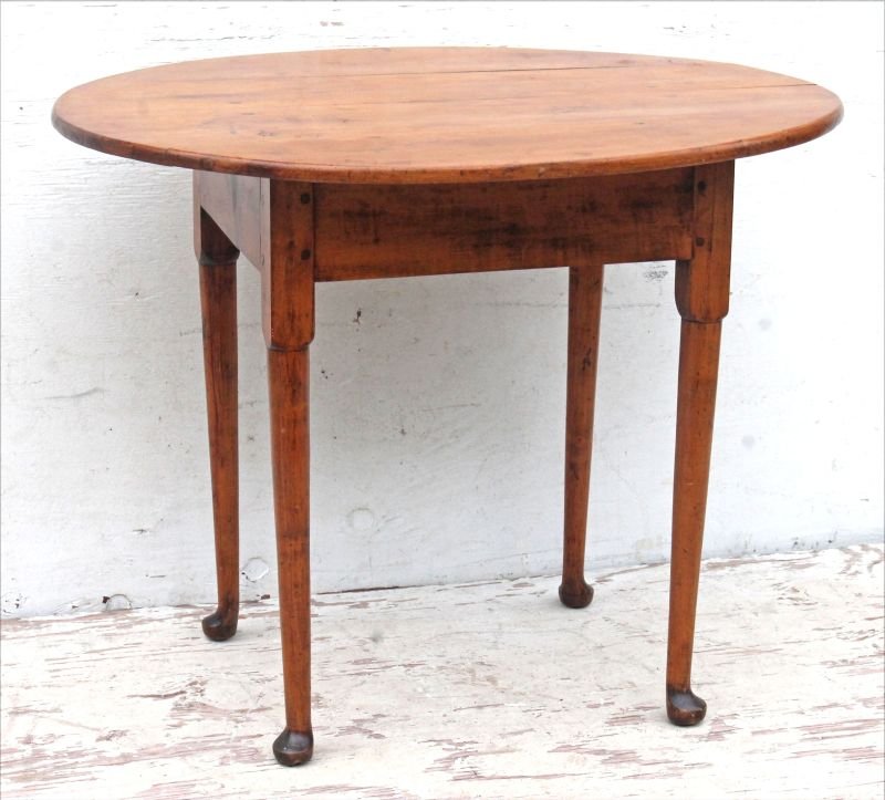Ca 1740 period QA RI maple oval top tea table in all (1 of 1)