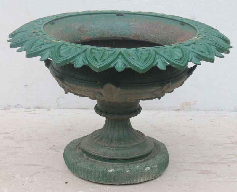 Exceptional antique cast iron urn w scallop leaf border (1 of 3)