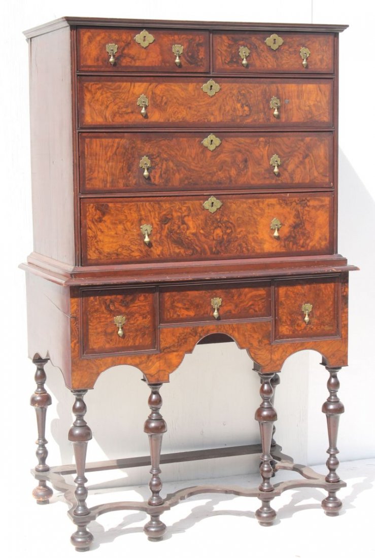 Fine Wm & Mary ca 1725 beautiful burl walnut Boston (1 of 3)