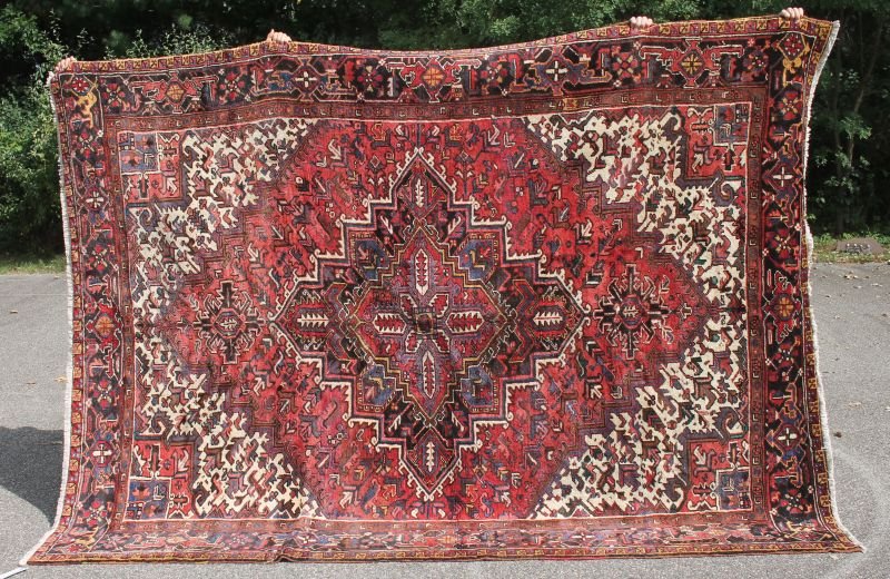 7'9"x10'5" semi-antique Persian Heriz Oriental rm size (1 of 1)