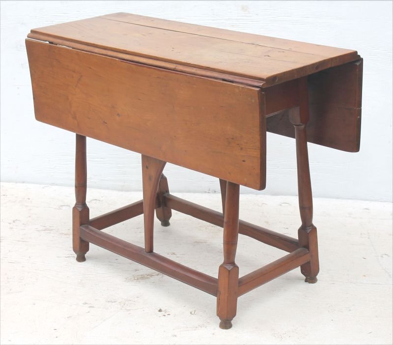 Very rare all orig ca 1730's CT cherry butterfly table (1 of 2)