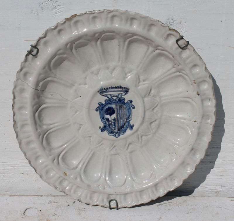 large 18thC Italian Faience charger w hand painted coat (1 of 3)