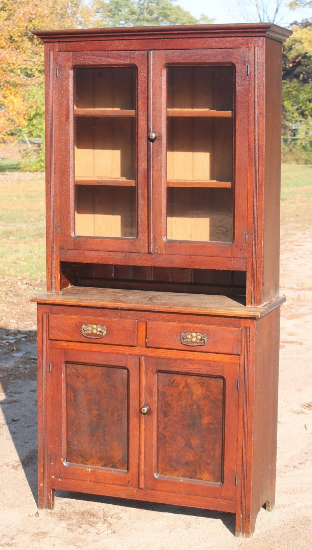 2 part 19thC Oak cupboard (1 of 2)