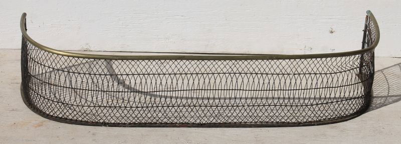 ca 1820 fine brass & wire period fire fender - 41" long (1 of 2)