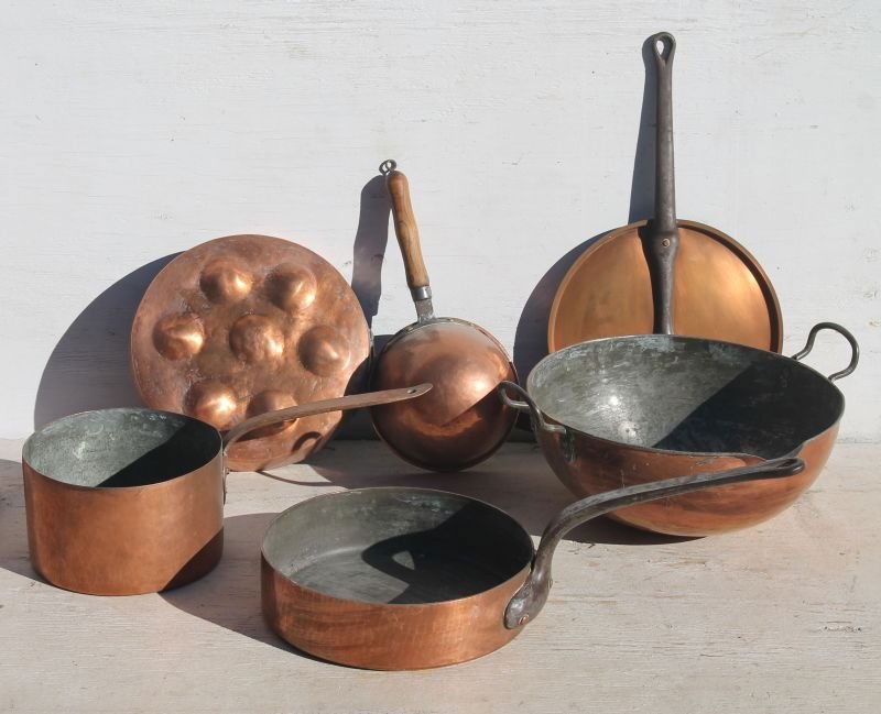 5 pieces of antique copper cookware w iron &/or wooden (1 of 2)