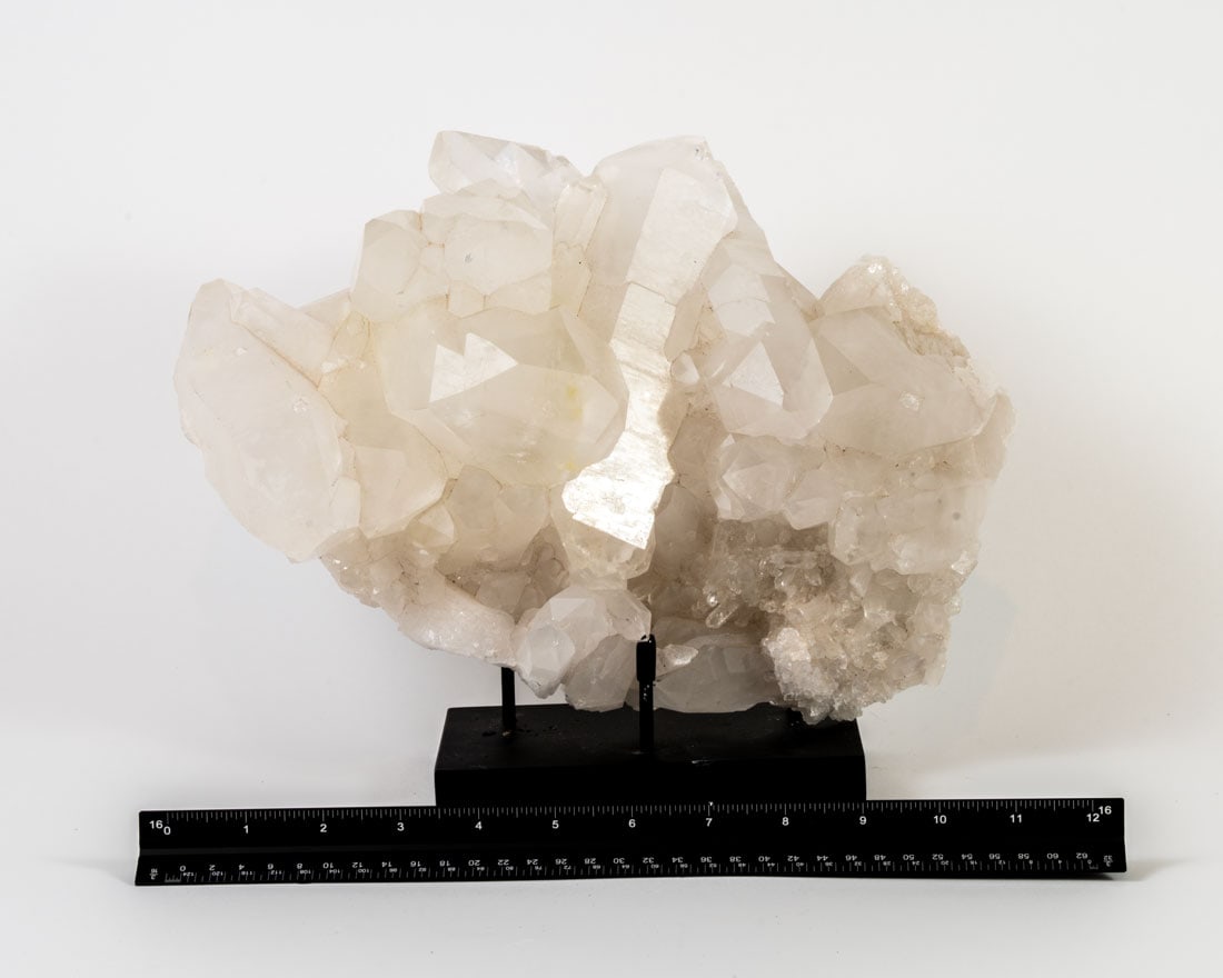 Large Quartz Cluster (1 of 2)