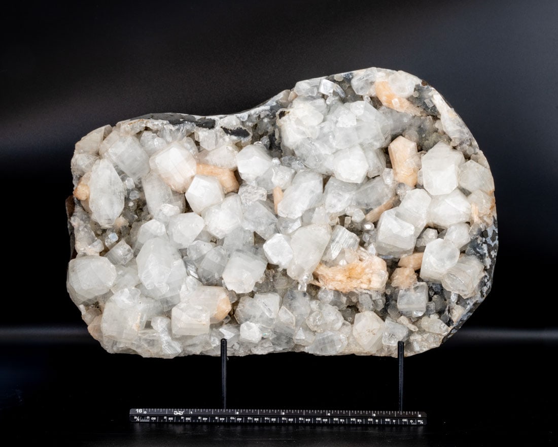 Apophyllite and Stilbite Formation (1 of 3)