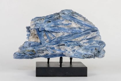 Kyanite and Quartz Formation