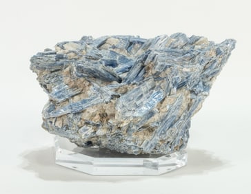 Large Kyanite and Quartz Formation