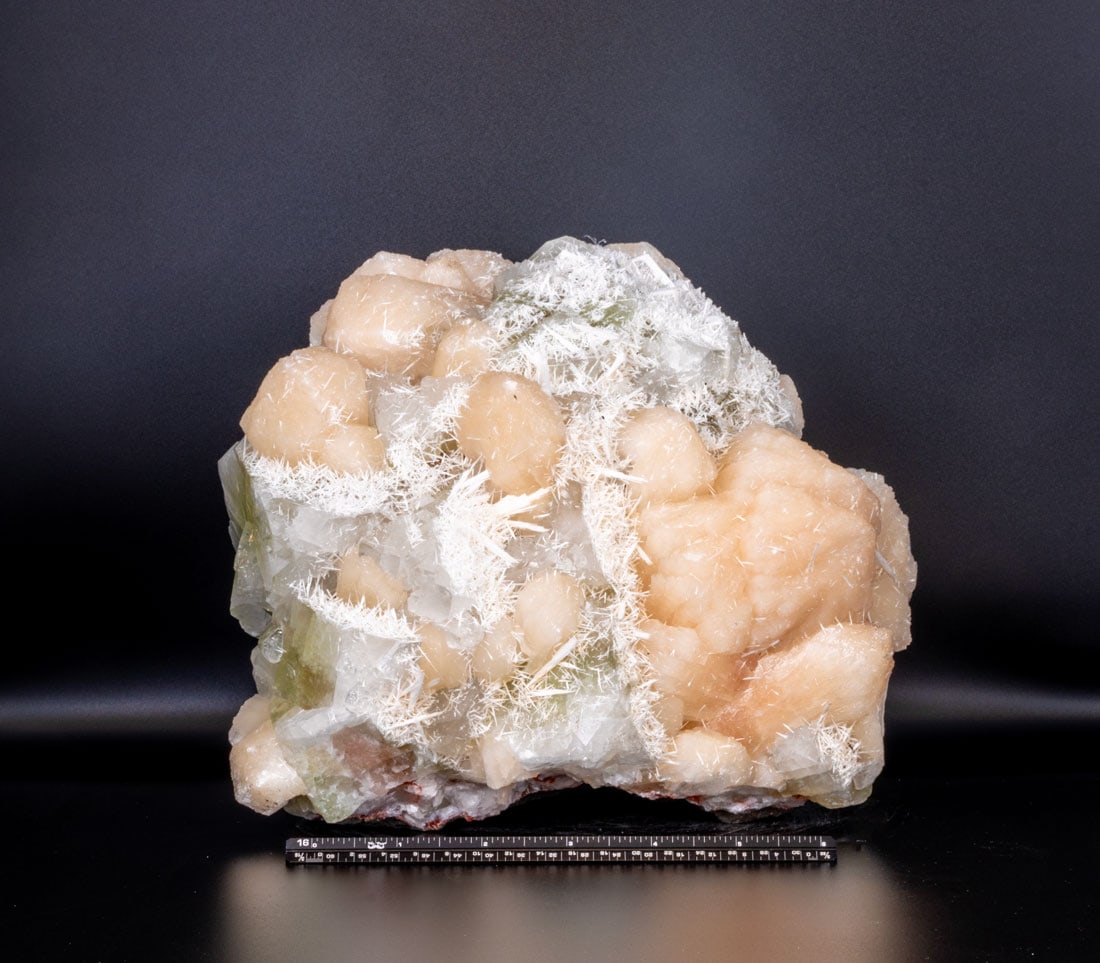 Green Apophyllite, Stilbite and Scolecite Formation (1 of 3)