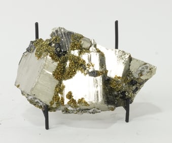 Cubic Pyrite, Sphalerite and Chalcopyrite Formation