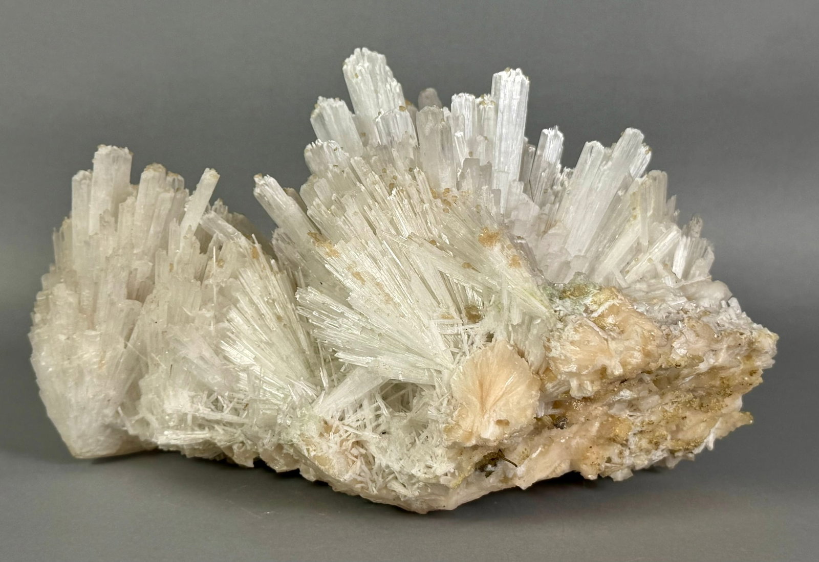 Large Scolecite Specimen (1 of 9)