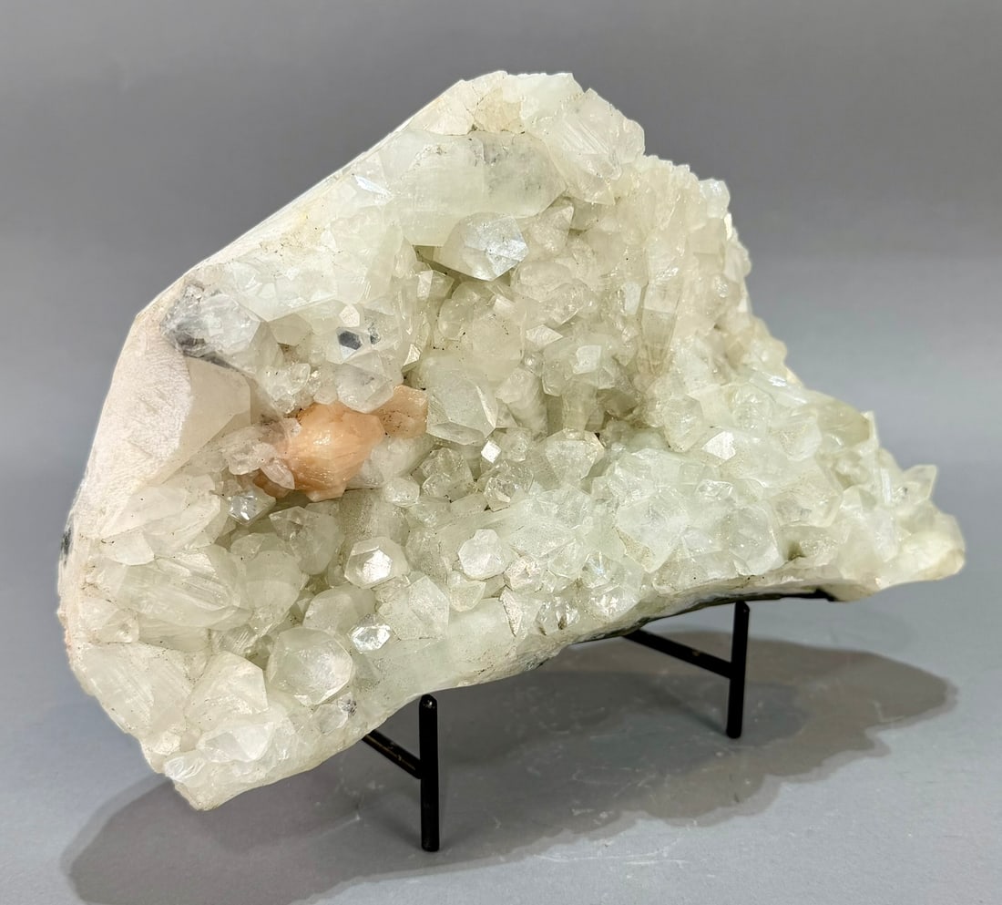 Apophyllite and Stilbite Formation - 2