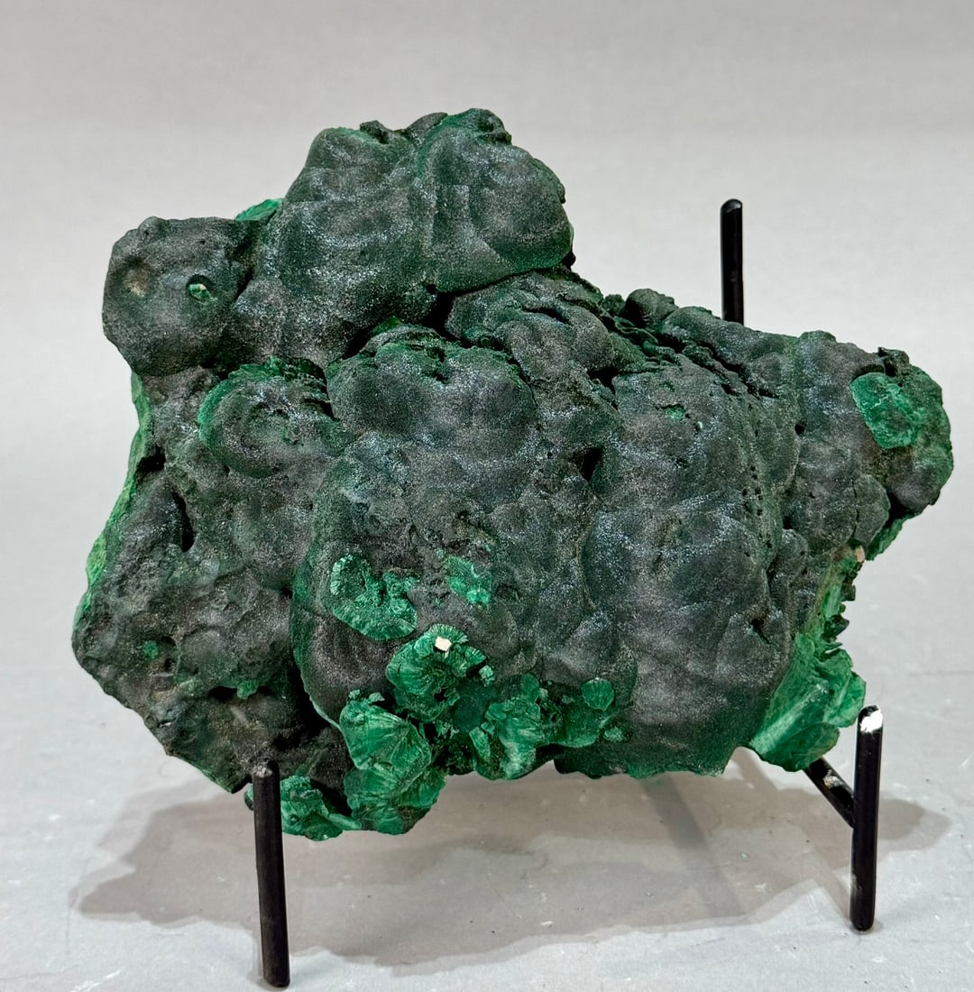 Velvety Malachite Formation: Velvety malachite formation from the DR Congo. 6.5" x 5.5" x 2.5". 2 lb, 15 ounces.
