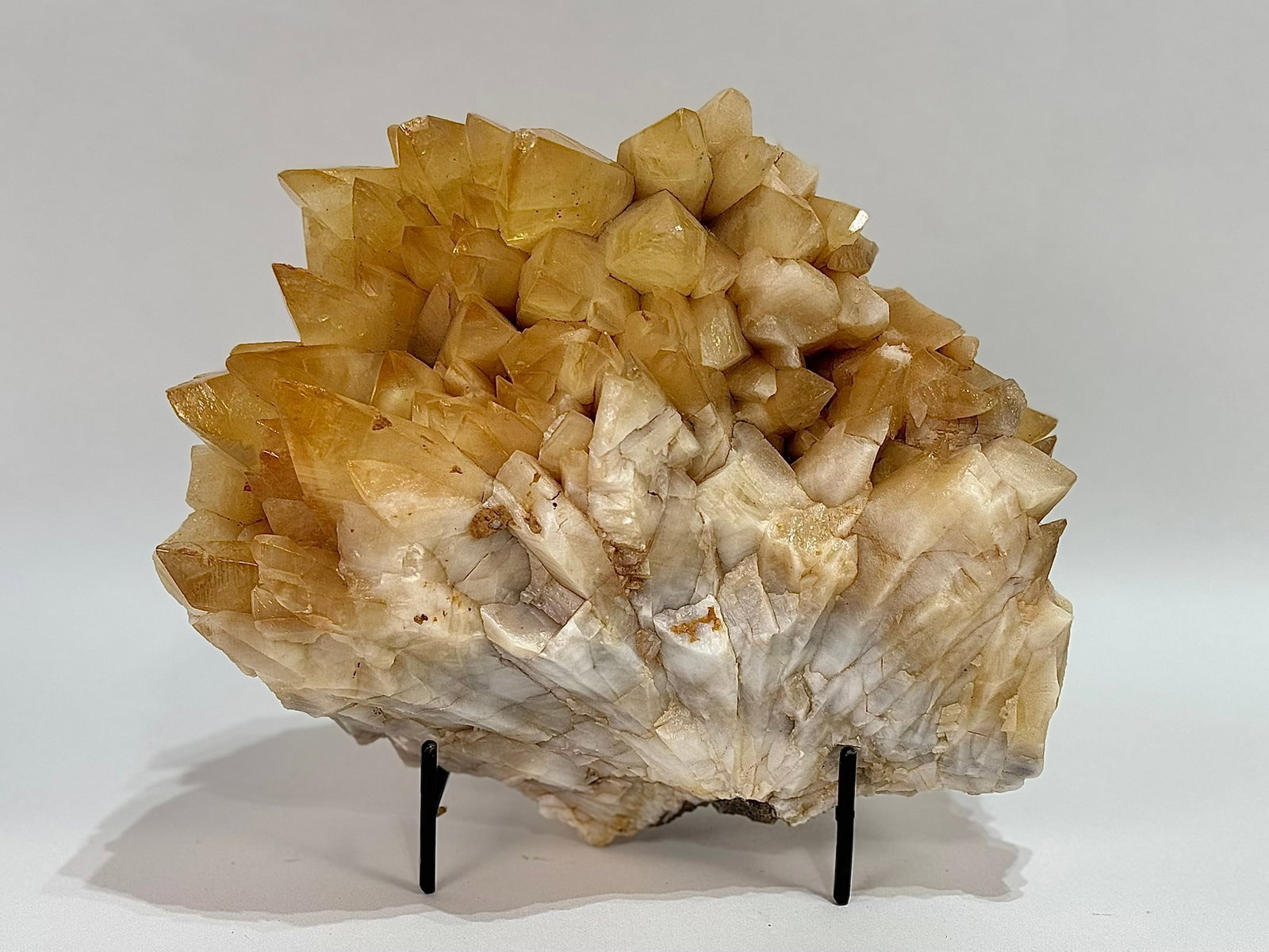 Yellow Dogtooth Calcite Formation: Yellow dogtooth calcite formation with large blades. 8.5” x 10.5" x 4.5". 15 lbs, 4 oz.
