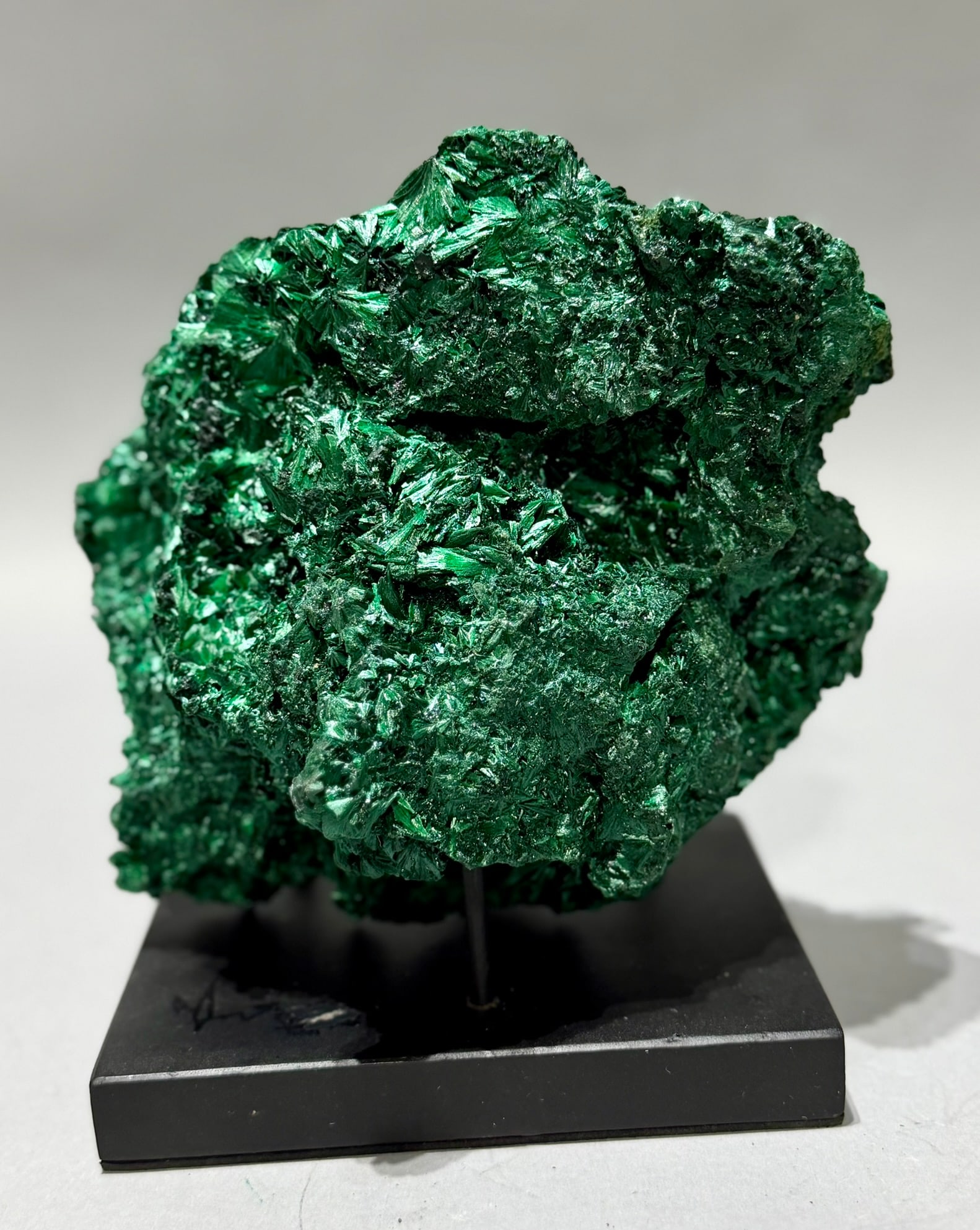 Fibrous Malachite Formation: Top-quality fibrous malachite formation from the DR Congo. 7.5" x 6.75" x 4.25". 5 lb, 15 ounces.
