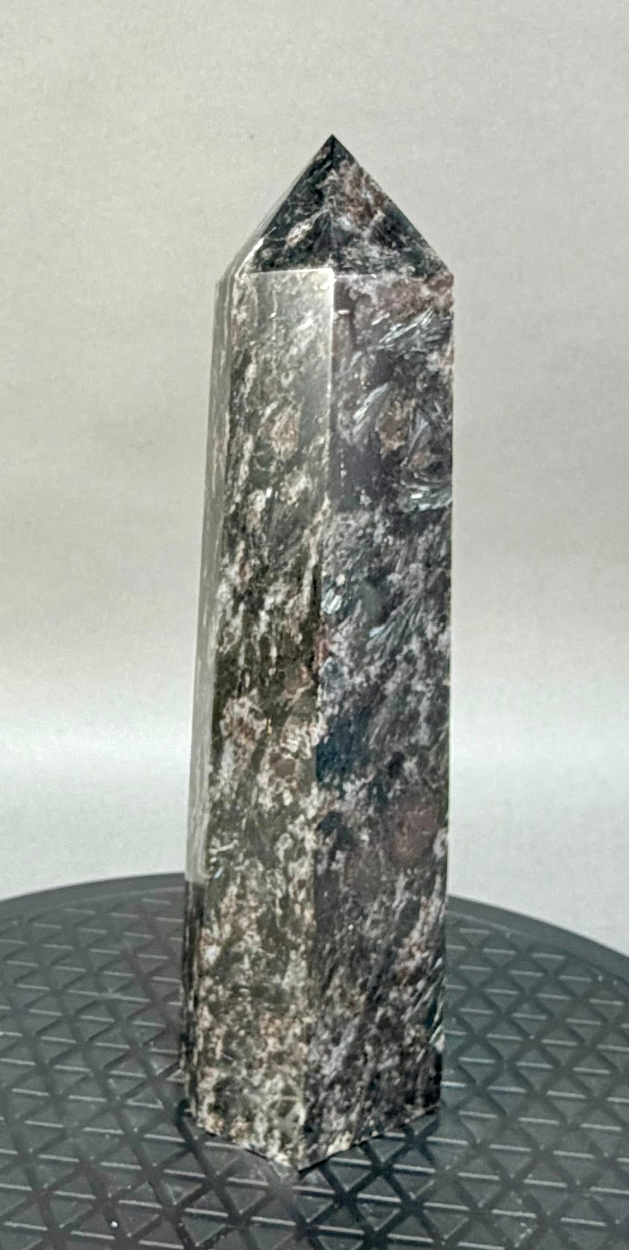 Arfvedsonite Obelisk - 2