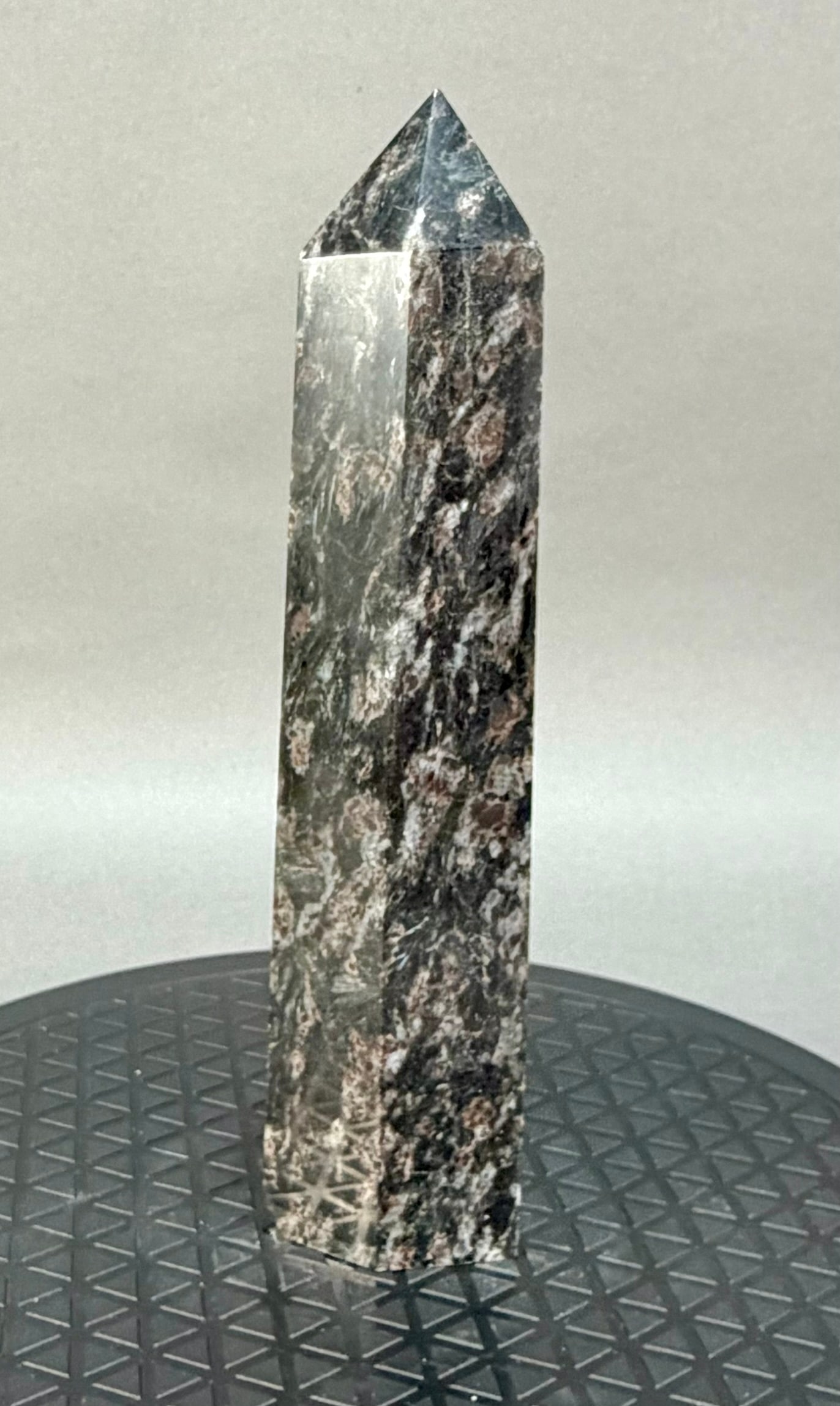 Arfvedsonite Obelisk - 3