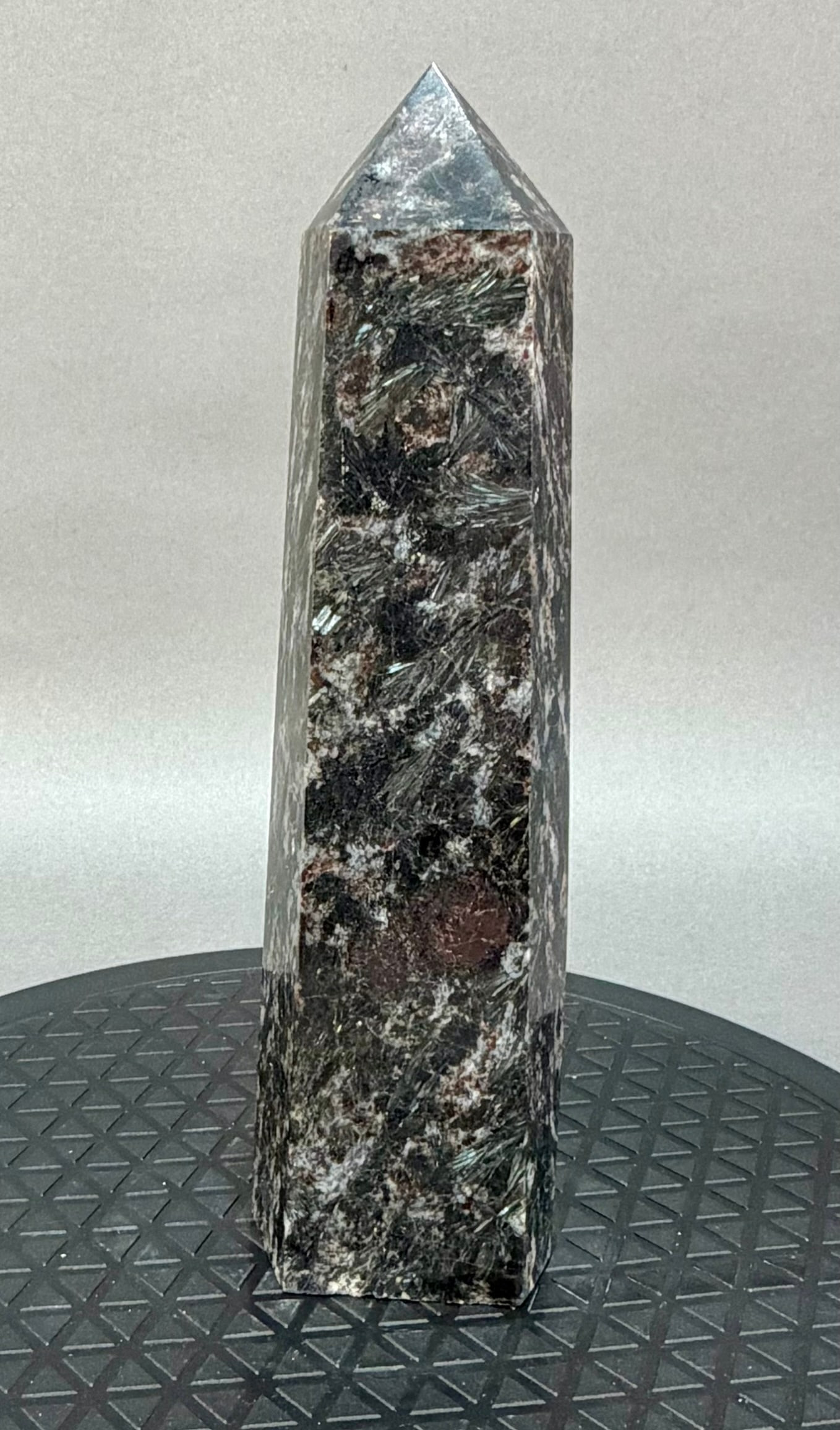 Arfvedsonite Obelisk - 7